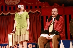 COMPORTAMENTO - O espetáculo A História de Muitos Amores, da Fraternal Companhia de Arte e Malas-Arte, relata as aventuras de Ângela, que ao se incorporar a uma trupe circense, provoca sentimentos desmedidos entre todos os homens do circo